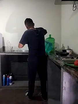 Bosssweet22cm online show from November 18, 12:25 am