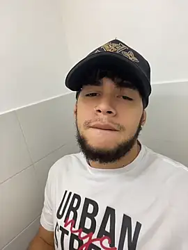 enzo vittale03  online show from April 24, 2:47 am