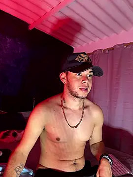 enzo vittale03  online show from January 10, 5:12 am