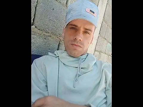 alex-golden online show from December 14, 2:13 pm