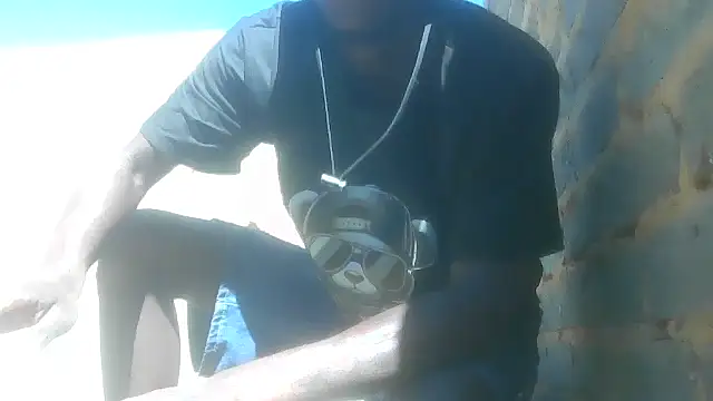 cuminsidebby online show from March 11, 8:43 am