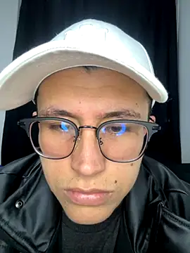 Kurtxxx22 online show from November 19, 3:50 am