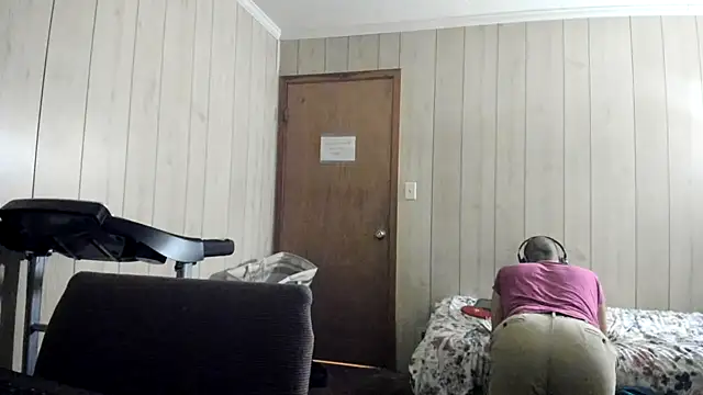 NaturalBeautyQueen online show from June 23, 2:21 pm