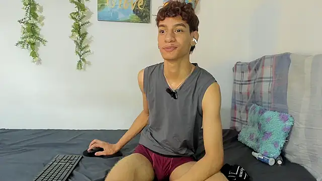 Peterfrost19 online show from October 1, 10:03 pm