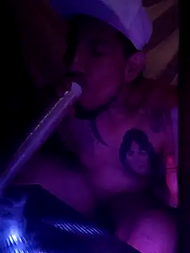 destroassbig2 online show from March 24, 12:54 pm