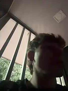 TaylerWhite online show from March 6, 11:40 am