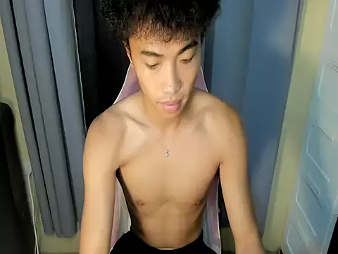 yourhotpinoy online show from May 7, 2:39 pm