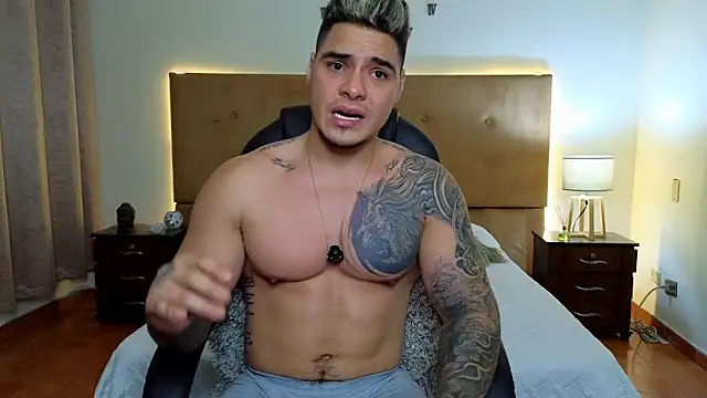 Steven Velez online show from September 18, 2:46 am