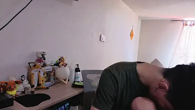 LuClawthorne  online show from March 19, 5:27 pm