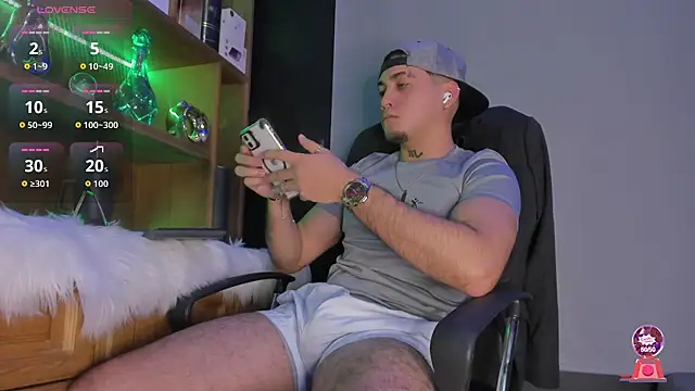 Gael williams1 online show from November 5, 8:22 pm