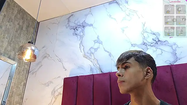 PrincePoppy online show from January 17, 9:05 pm