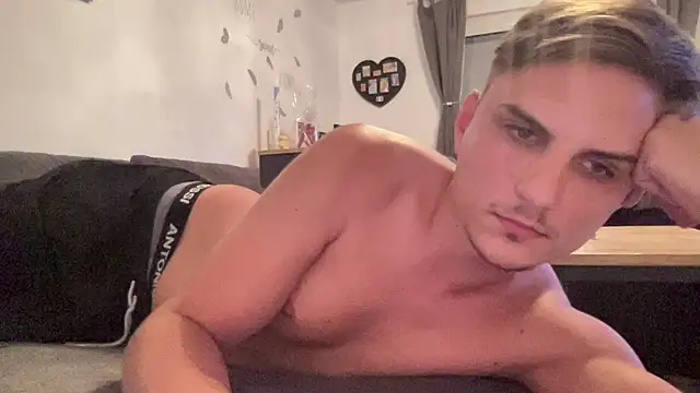 Sweetbooy90 online show from September 21, 3:12 pm