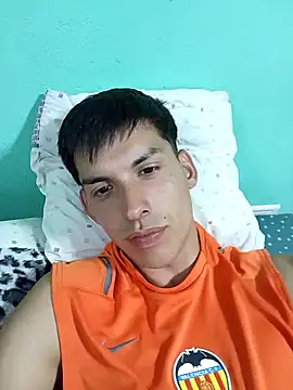 frankitocam4 online show from January 8, 5:51 pm