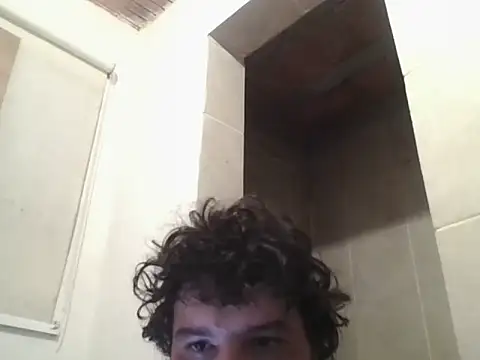 Snapshot of Quarentaoon chatting on September 22, 12:22 am Quarentaoon online show from September 22, 12:22 am