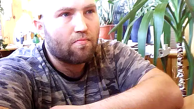 Snapshot of fbsinfo chatting on September 27, 11:52 am fbsinfo online show from September 27, 11:52 am