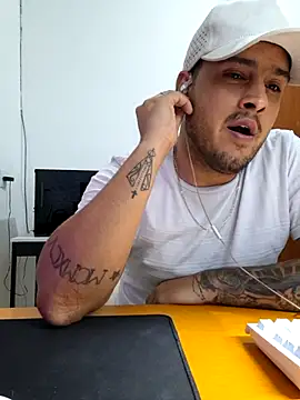 Mineirinhoot online show from January 18, 4:14 am