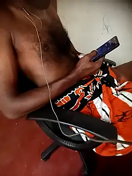 Dhanu9712 online show from November 2, 3:55 am