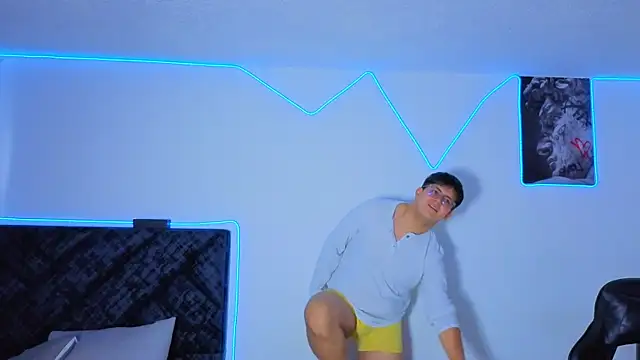 Ryan Doretti online show from December 4, 8:27 pm