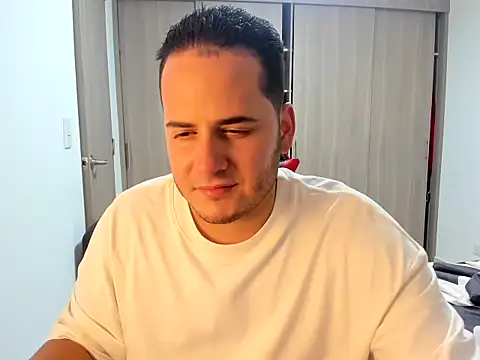 Pablo EscobarGomez online show from December 17, 3:03 am