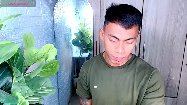 PinooyMilker online show from April 1, 9:56 pm