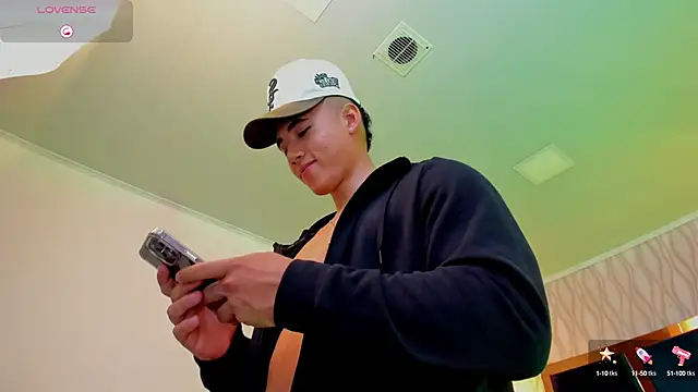 Draven Marceaux online show from September 9, 1:43 pm