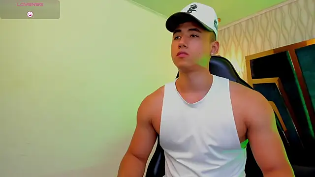 Draven Marceaux online show from September 15, 1:34 pm