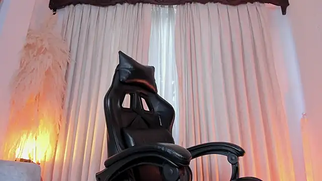 JulienSaint online show from September 17, 12:28 pm