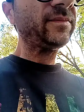 Snapshot of vasgabri chatting on October 29, 10:18 am vasgabri online show from October 29, 10:18 am