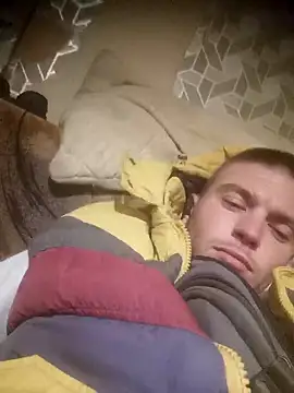 Kisszivacs online show from April 12, 12:36 am