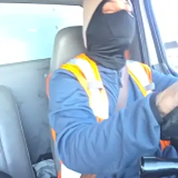 luis97fer online show from April 29, 12:37 am