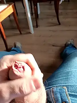 lobike90 online show from January 8, 1:05 pm