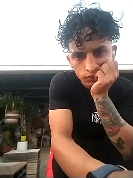 Dani22cmhot online show from December 15, 11:02 pm