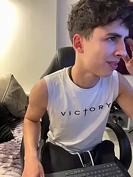 AdrianRinaldi online show from November 23, 9:59 pm