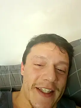 RAFAEL18-3  online show from October 4, 5:23 am