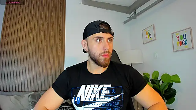 Maximo Wolff online show from September 28, 9:24 pm