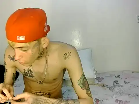 KinkyLatinCock online show from September 27, 5:55 pm