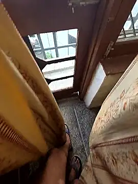 desir3dlund online show from October 5, 8:29 am