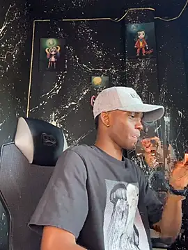 Brycce santos online show from July 11, 1:46 pm