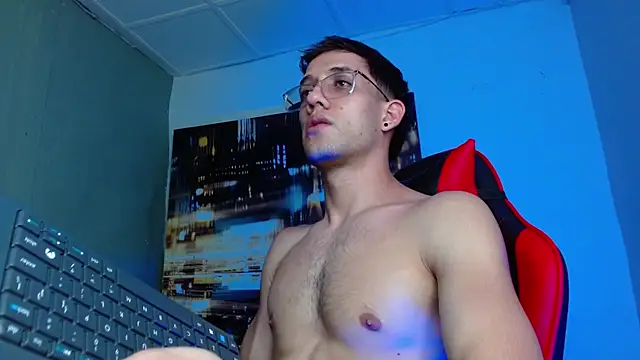 alexgiraldo   online show from April 5, 3:58 am