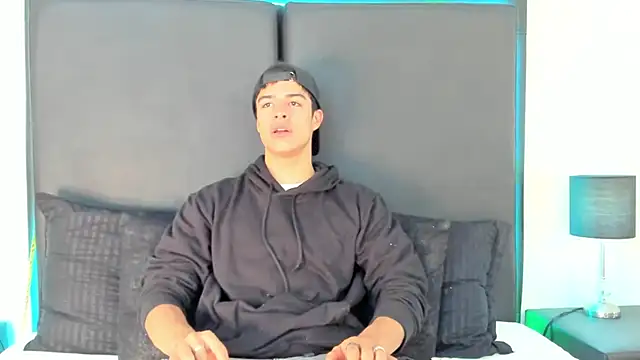 Snapshot of JacobBikerr chatting on September 11, 12:15 pm JacobBikerr online show from September 11, 12:15 pm