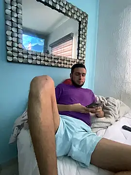 Alexitho25 online show from November 14, 9:05 pm