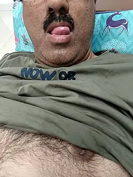 moonflower25 online show from February 24, 2:56 am