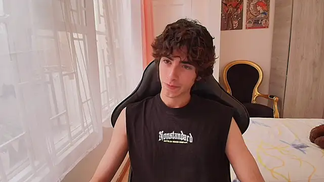 Snapshot of Nude_Boy18 chatting on October 20, 3:38 pm Nude Boy18 online show from October 20, 3:38 pm