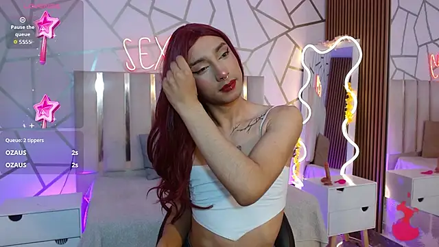 CYRUS TAY online show from December 19, 12:35 pm