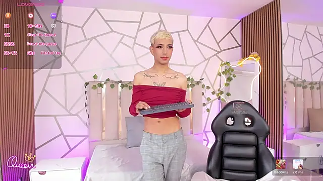 CYRUS TAY online show from May 24, 12:55 pm