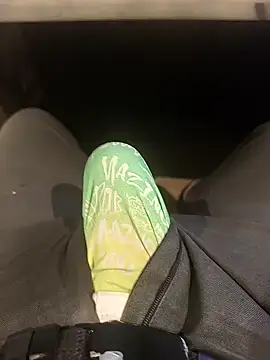 hotboy43339 online show from November 23, 2:11 am