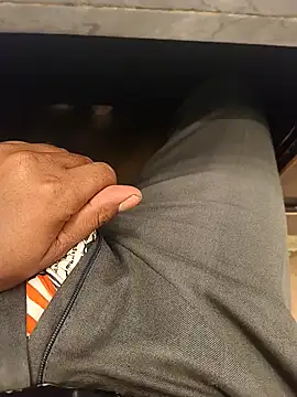 hotboy43339 online show from February 12, 11:16 am