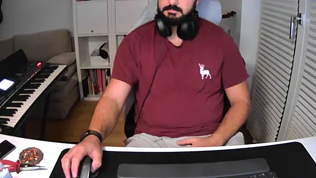 Velvetvoyager69 online show from November 7, 8:45 pm