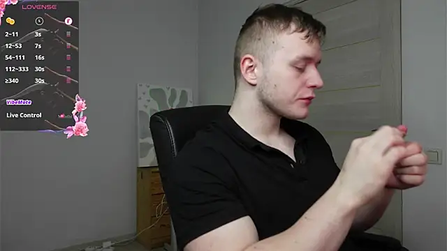 Richard Dullas online show from April 18, 7:40 pm