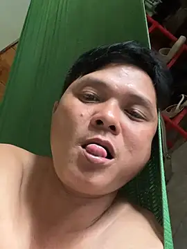 hotboy2x online show from March 2, 7:15 am